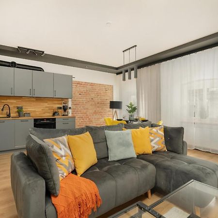Komeda Apartment Hidden In Poznan Old Town By Noclegi Renters מראה חיצוני תמונה