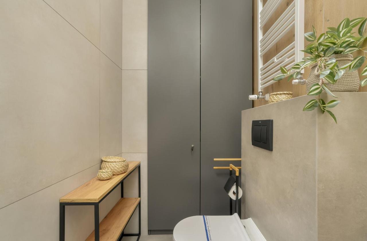 Komeda Apartment Hidden In Poznan Old Town By Noclegi Renters מראה חיצוני תמונה